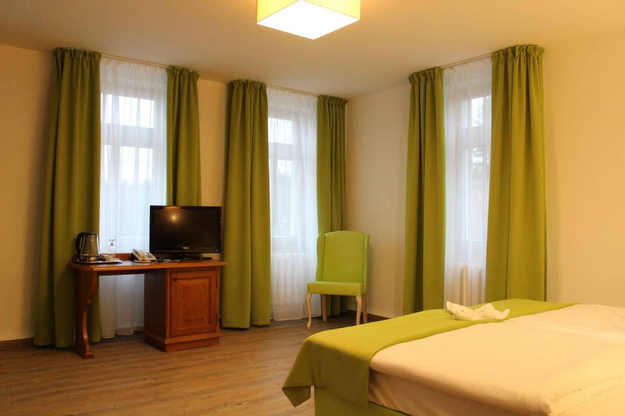 Parkhotel Forsthaus 타란트 외부 사진